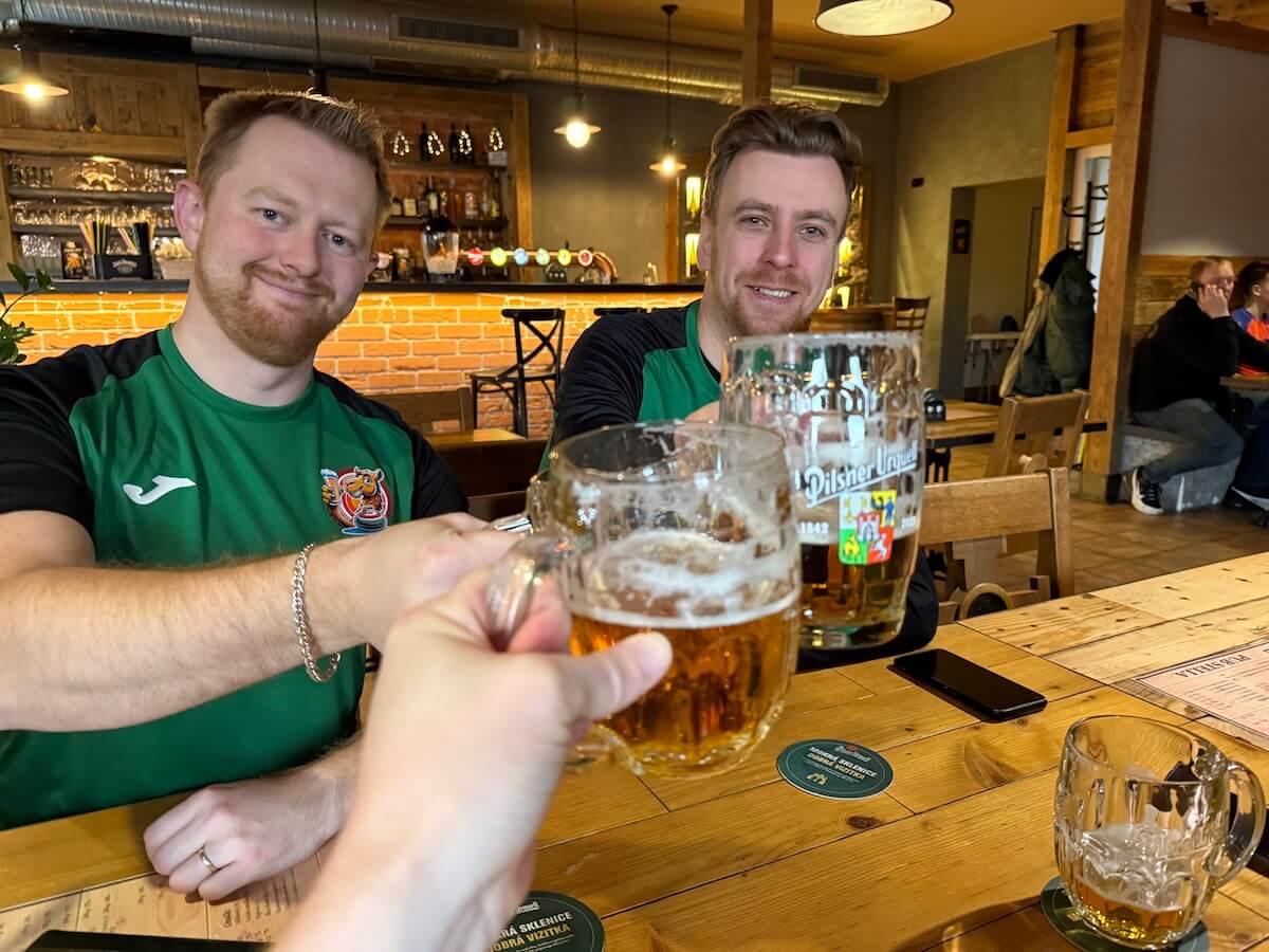 Žízniví velbloudi