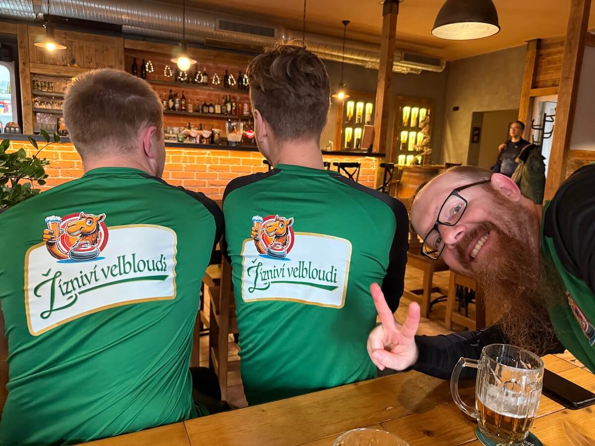 Žízniví velbloudi